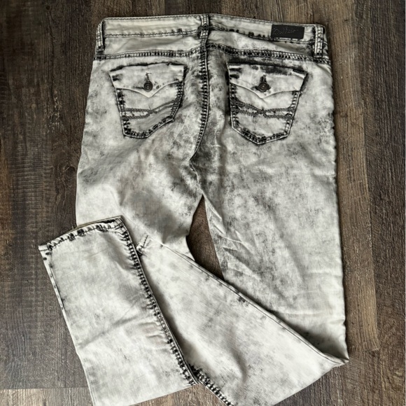 Women’s acid wash buffalo jeans - Picture 1 of 4